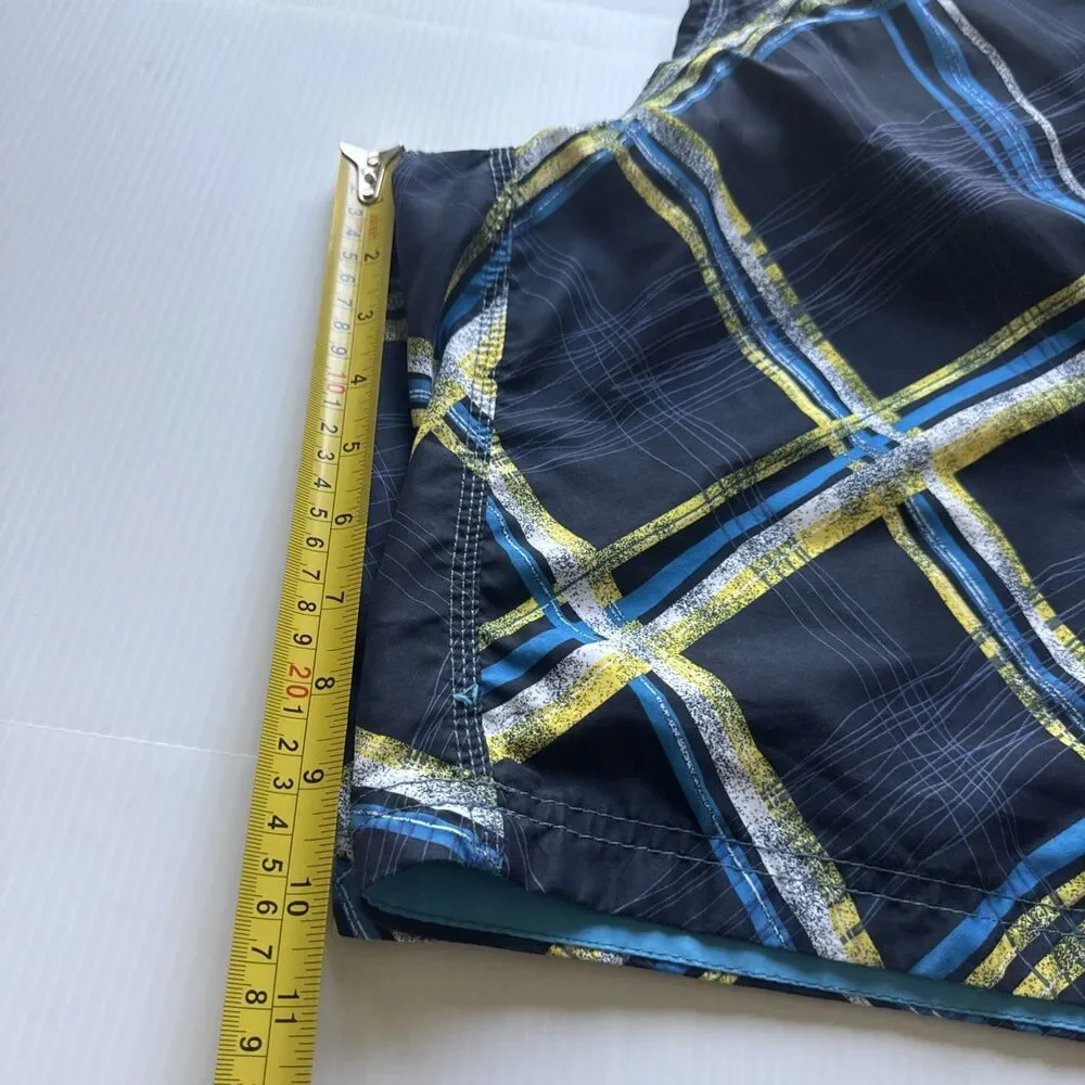 Speedo Men’s Board Swim Shorts Size M Black Blue Yellow Plaid Cargo Pocket